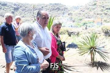 Misa y procesión en Telde en honor de María Auxiliadora/Francisco Javier Santana.